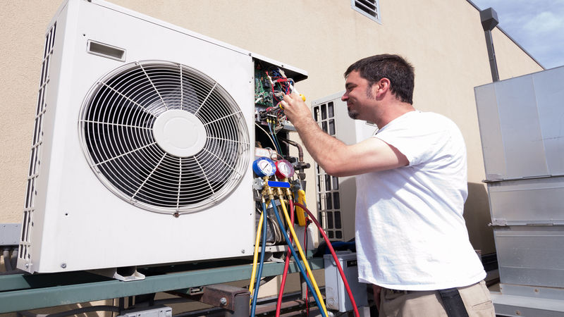 AC Repair in Huntsville, AL Is Required When the Outdoor Fan Does Not Turn
