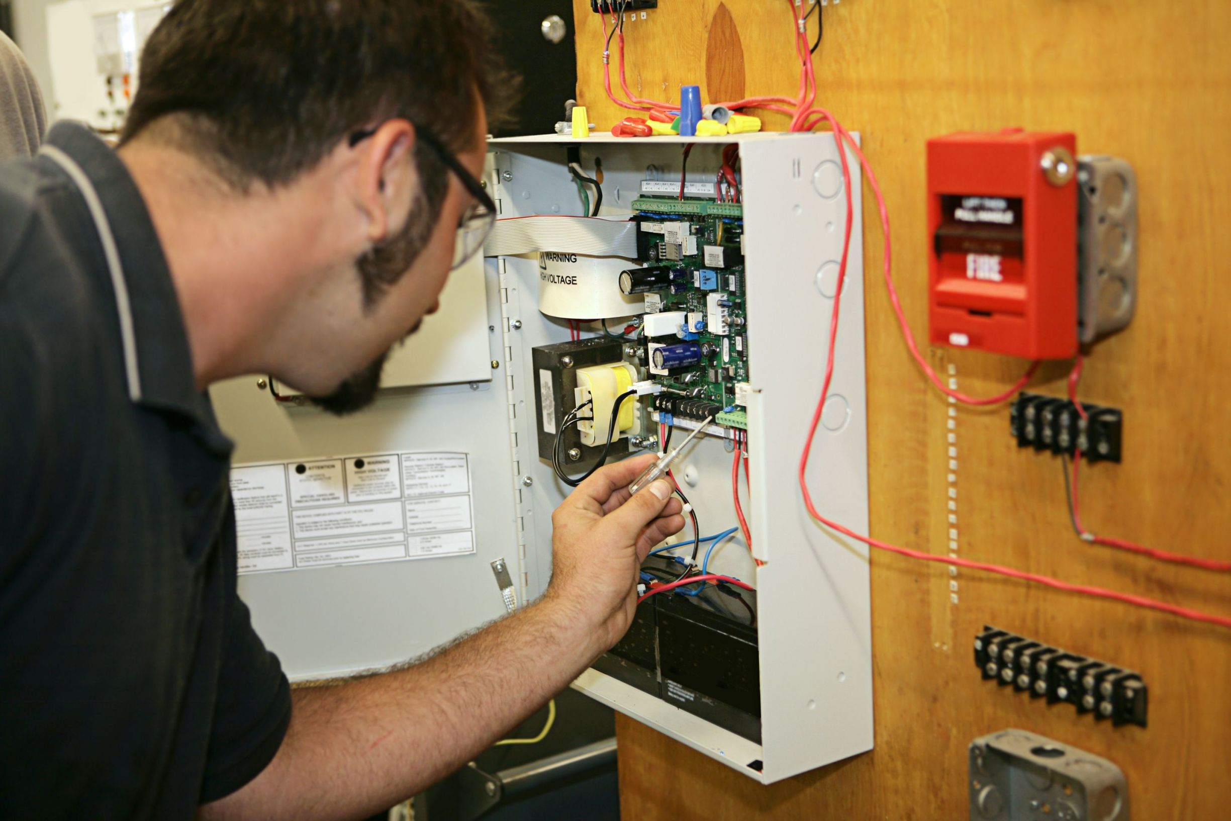 Quality Electrical Installation Services In Tucson AZ Can Help Avoid Electrical Problems And Disasters